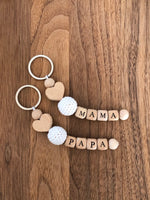 Lade das Bild in den Galerie-Viewer, Schlüsselanhänger Mama und Papa - Herzen
