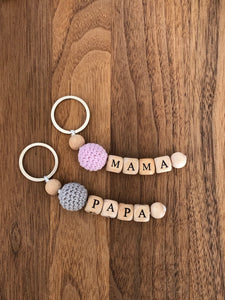 Schlüsselanhänger Mama und Papa - Rosa Grau