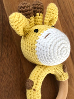 Lade das Bild in den Galerie-Viewer, Rassel Giraffe
