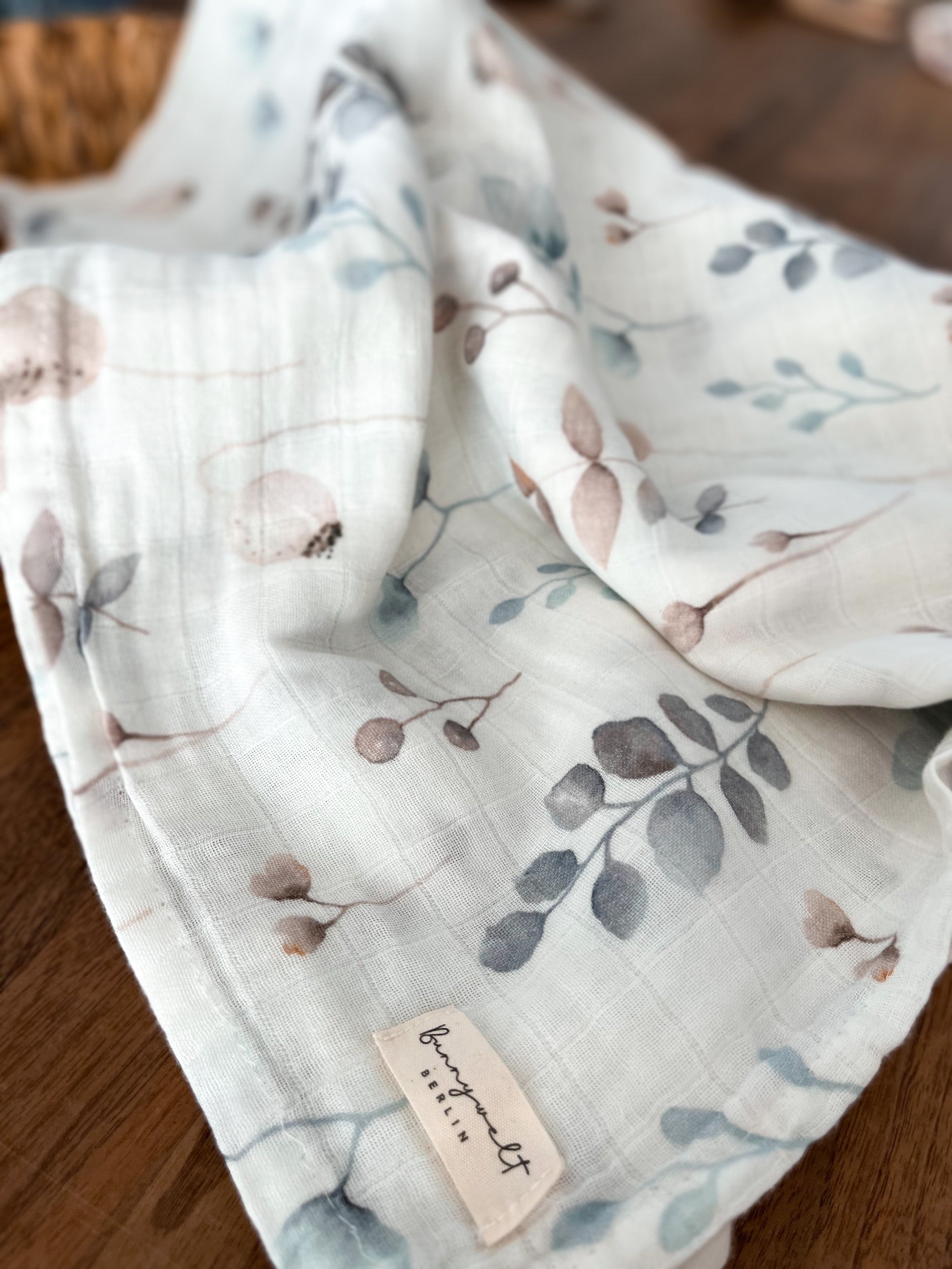 XL Premium Mulltuch aus Bio-Baumwolle - Natural Leaves